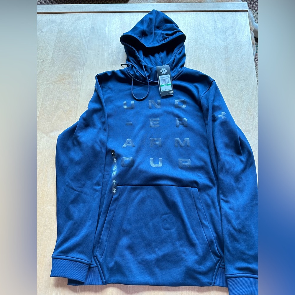 Men’s Under Armour navy blue size large hooded sweatshirt